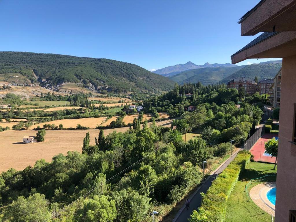 Apartamento Pacino Jaca Exterior foto